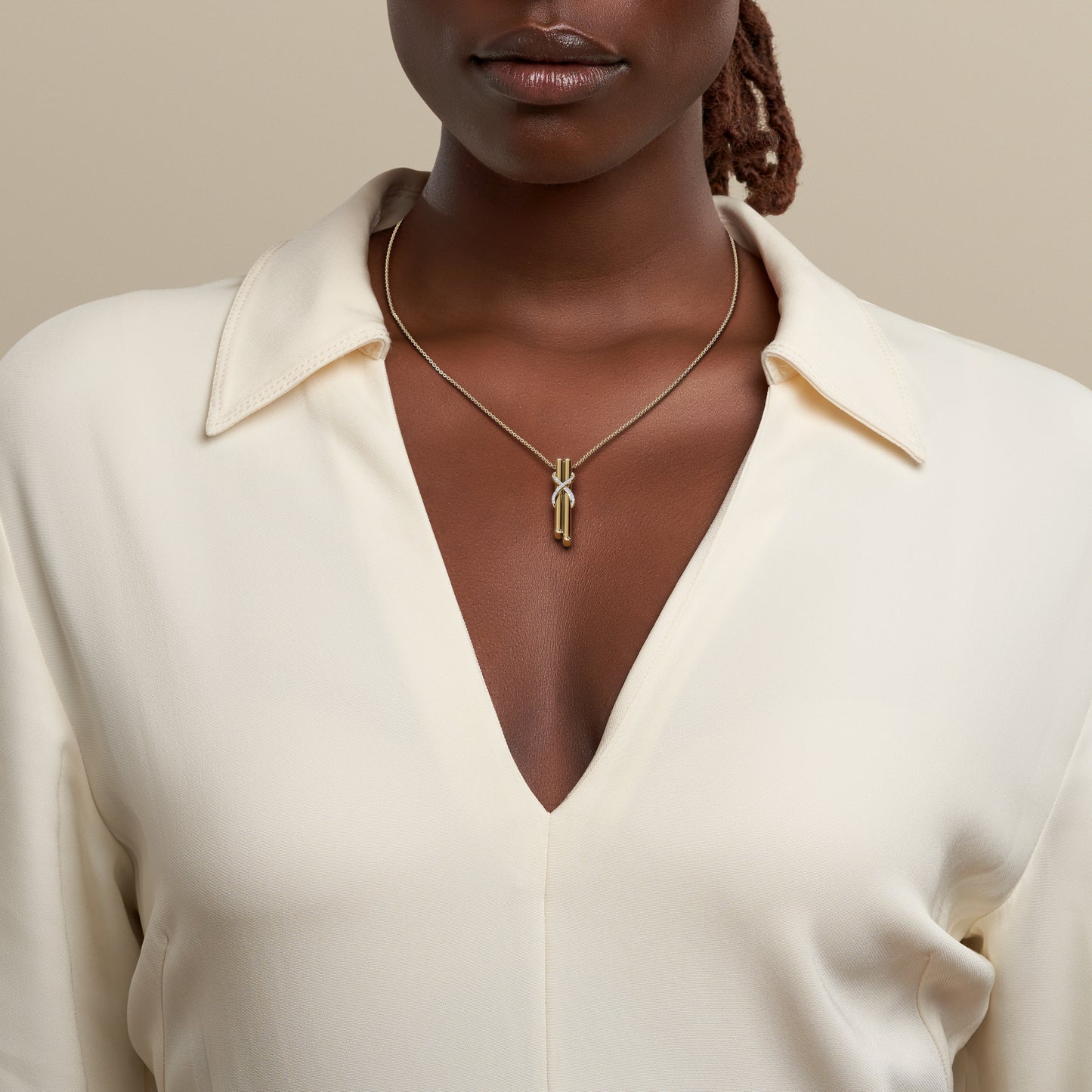 Eternity Diamond Urn Pendant in 14K Gold