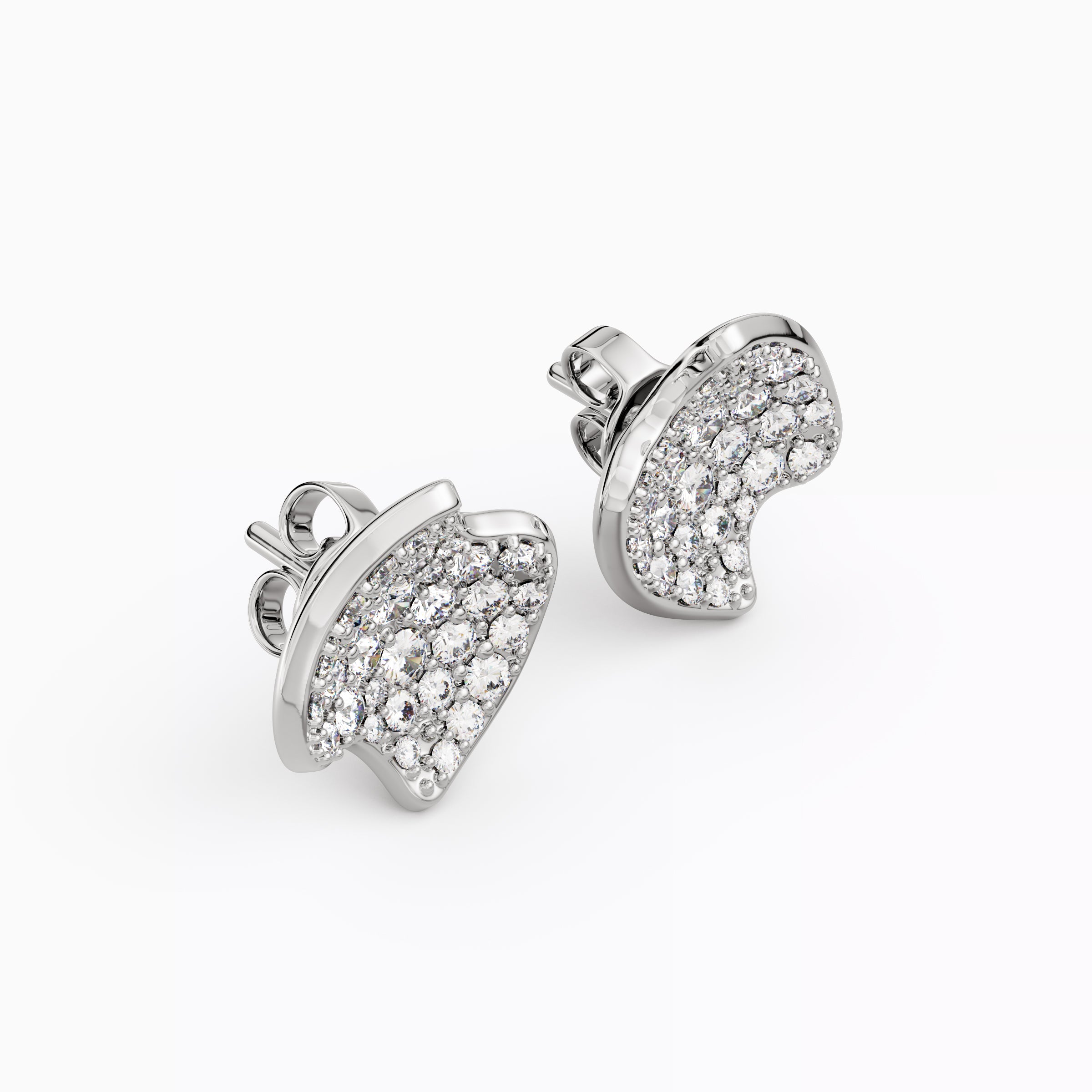Diamond stud earrings | Platinum