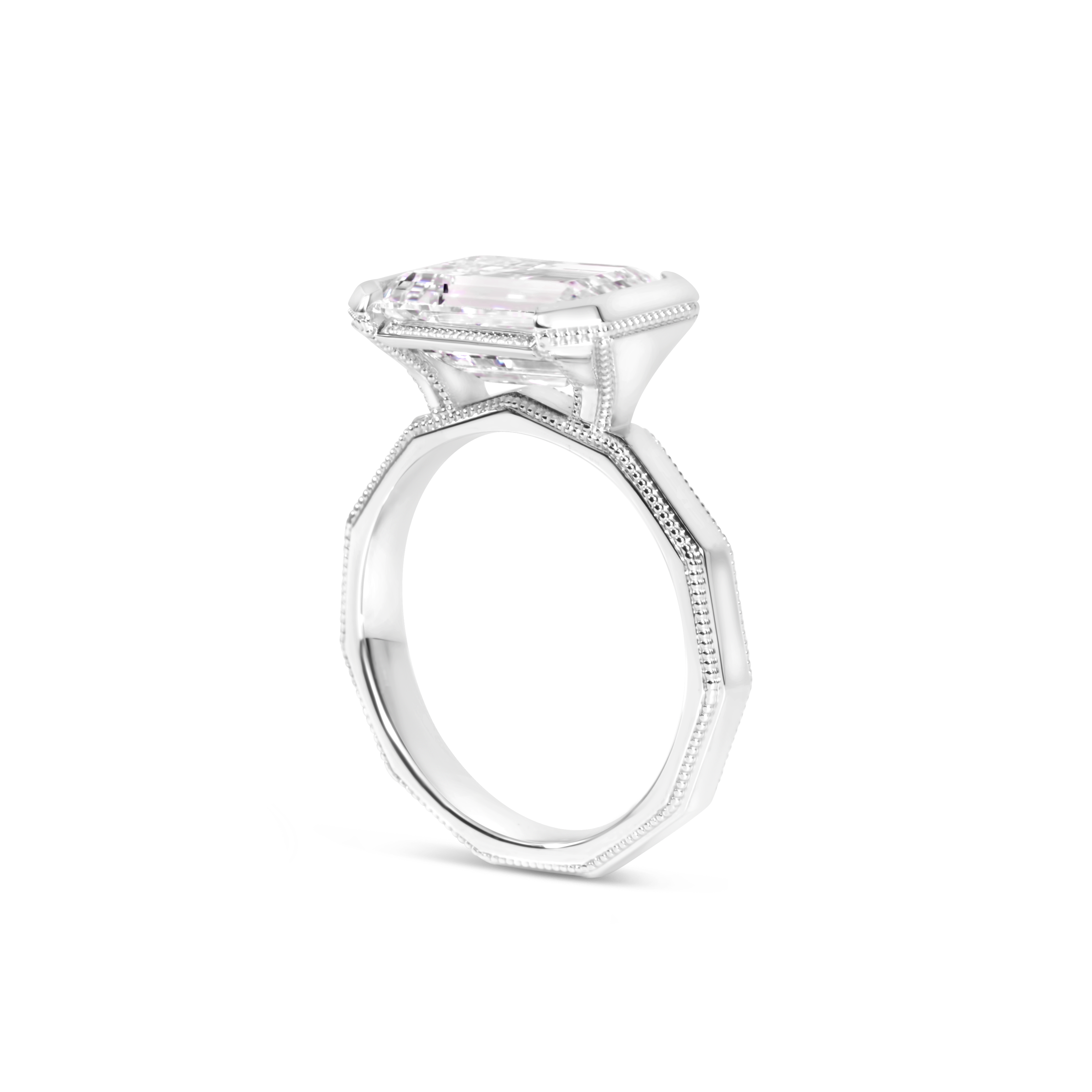Emerald Cut Diamond Solitaire Engagement Ring | 18K Gold