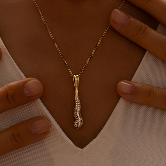 Carved Pendant Necklace in 18 Karat Gold with Diamonds