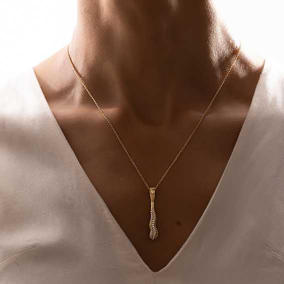 Carved Pendant Necklace in 18 Karat Gold with Diamonds