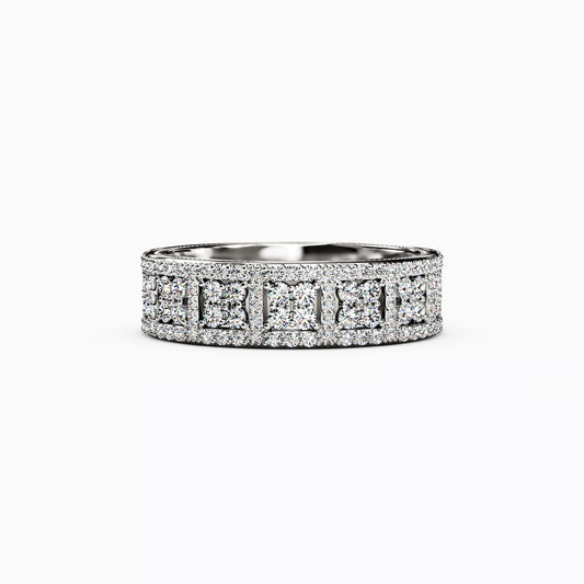 Shared Prong Detailed Edge Ring in 14K Gold With Diamonds