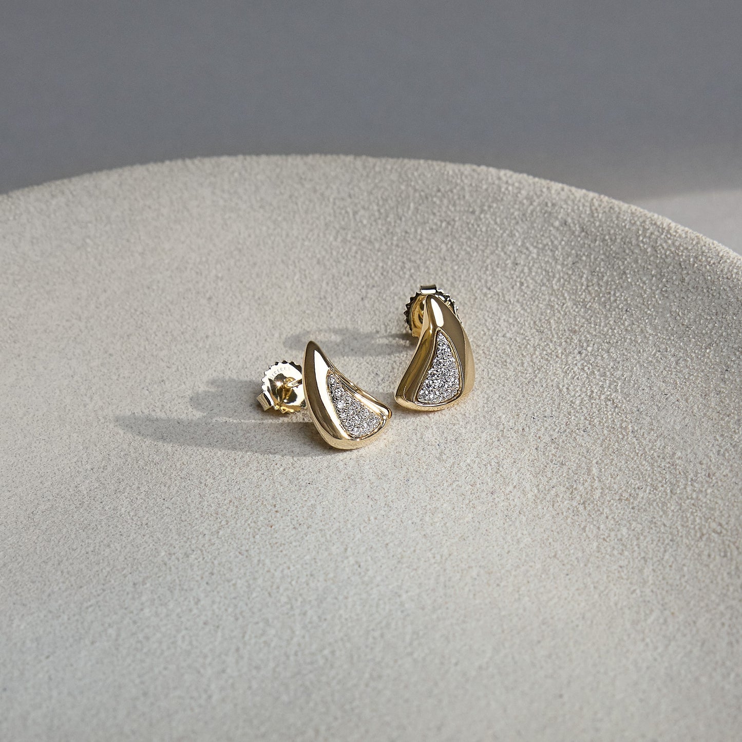 Crescent Earrings in 18K Gold and Platinum with Diamond Pavé