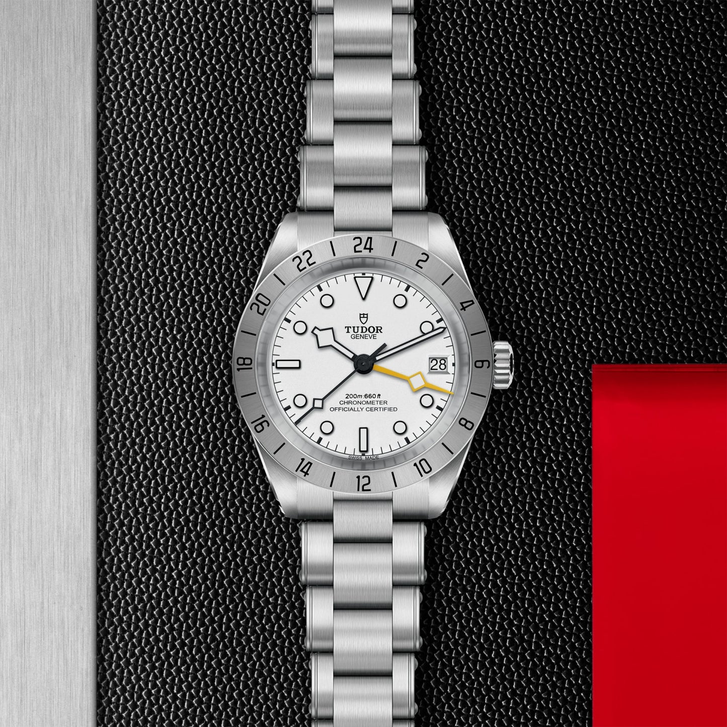 TUDOR BLACK BAY PRO M79470-0004