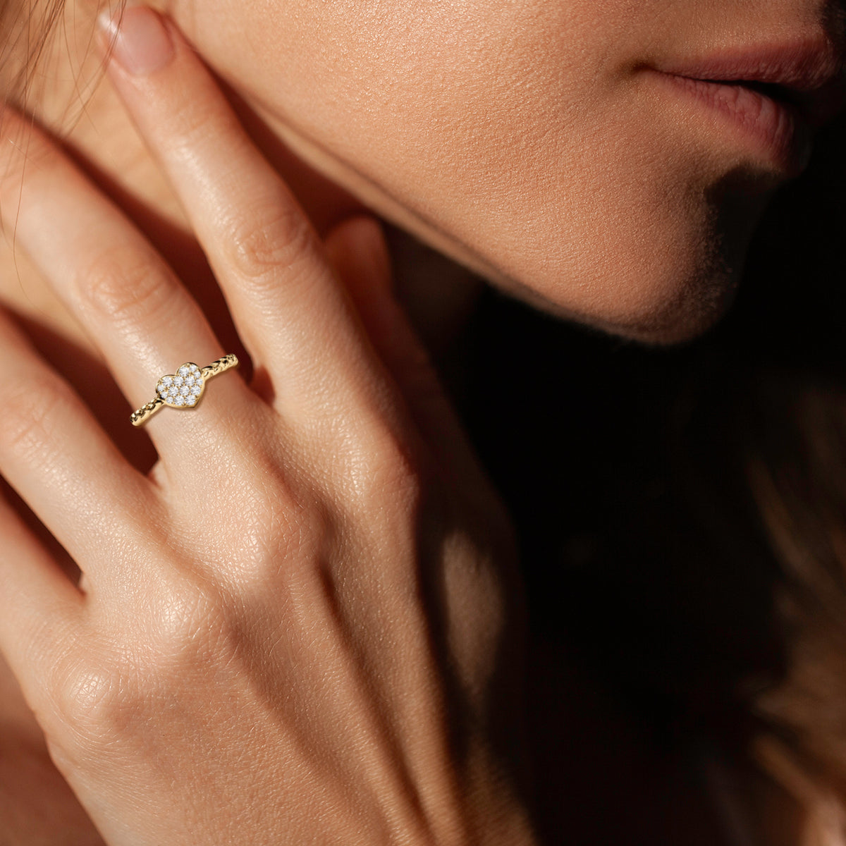 Diamond Heart Pavé Wheat Textured Ring in 14K Gold