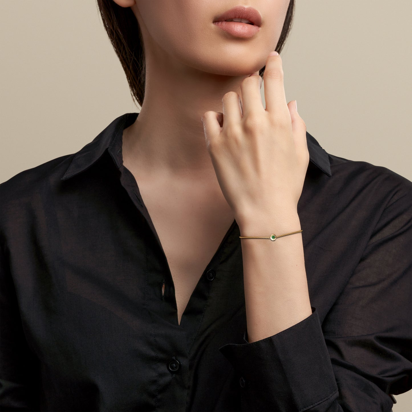 Emerald Single Bezel Chain Bracelet in 14K Gold