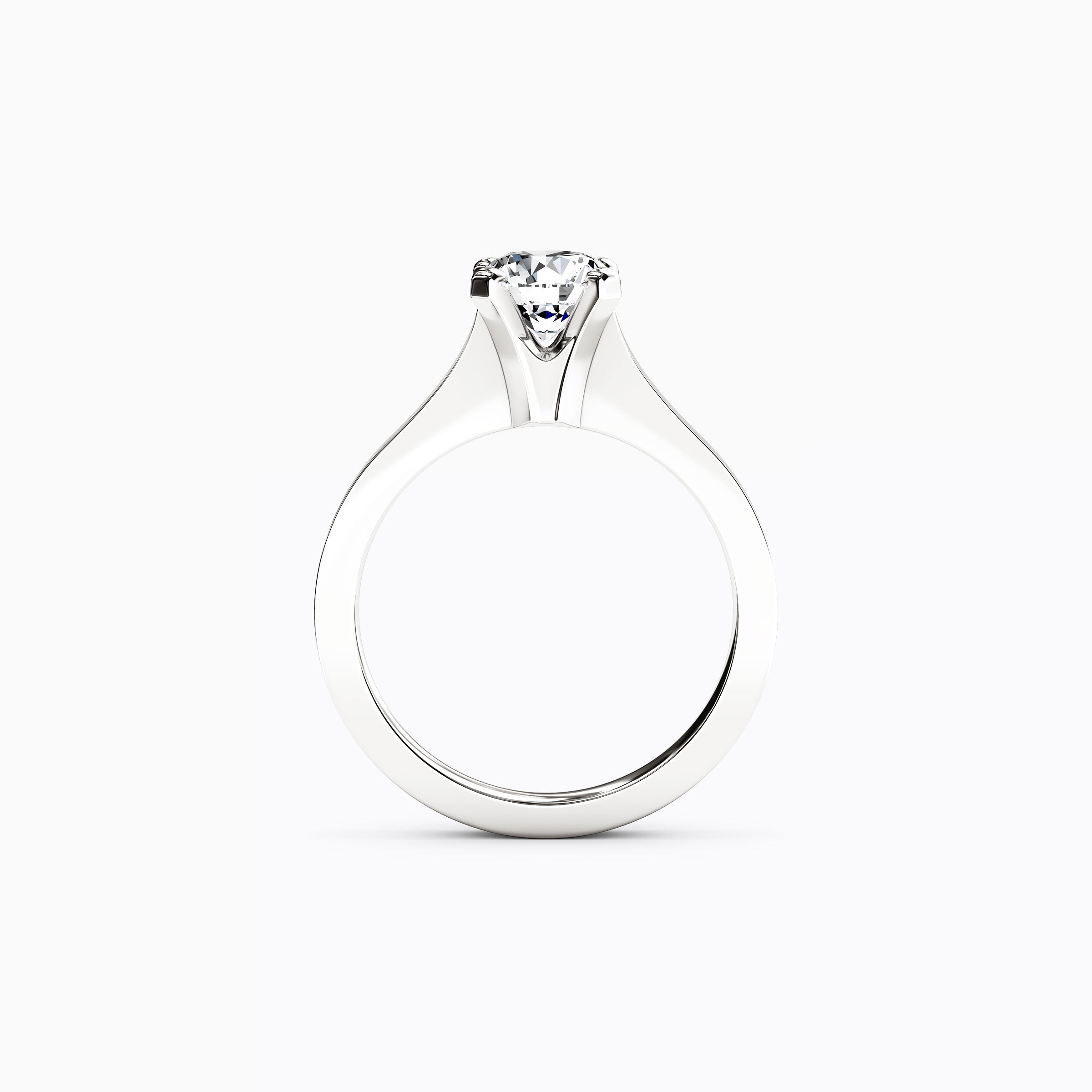 Solitaire Diamond Tapered Engagement ring in 18K Gold